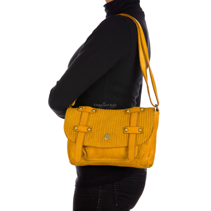 VELIA : ladies bag, artificially aged leather/ vintage, color : YELLOW, Made in Italy