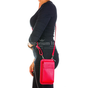 Women's mobile phone holder / wallet shoulder bag in genuine leather GIORGIA, color RED, CHIAROSCURO, Made in Italy