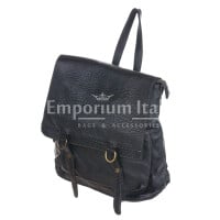 Borsa zaino donna MONTE GENNARO, in vera pelle vintage, colore NERO, CHIAROSCURO, Made in Italy
